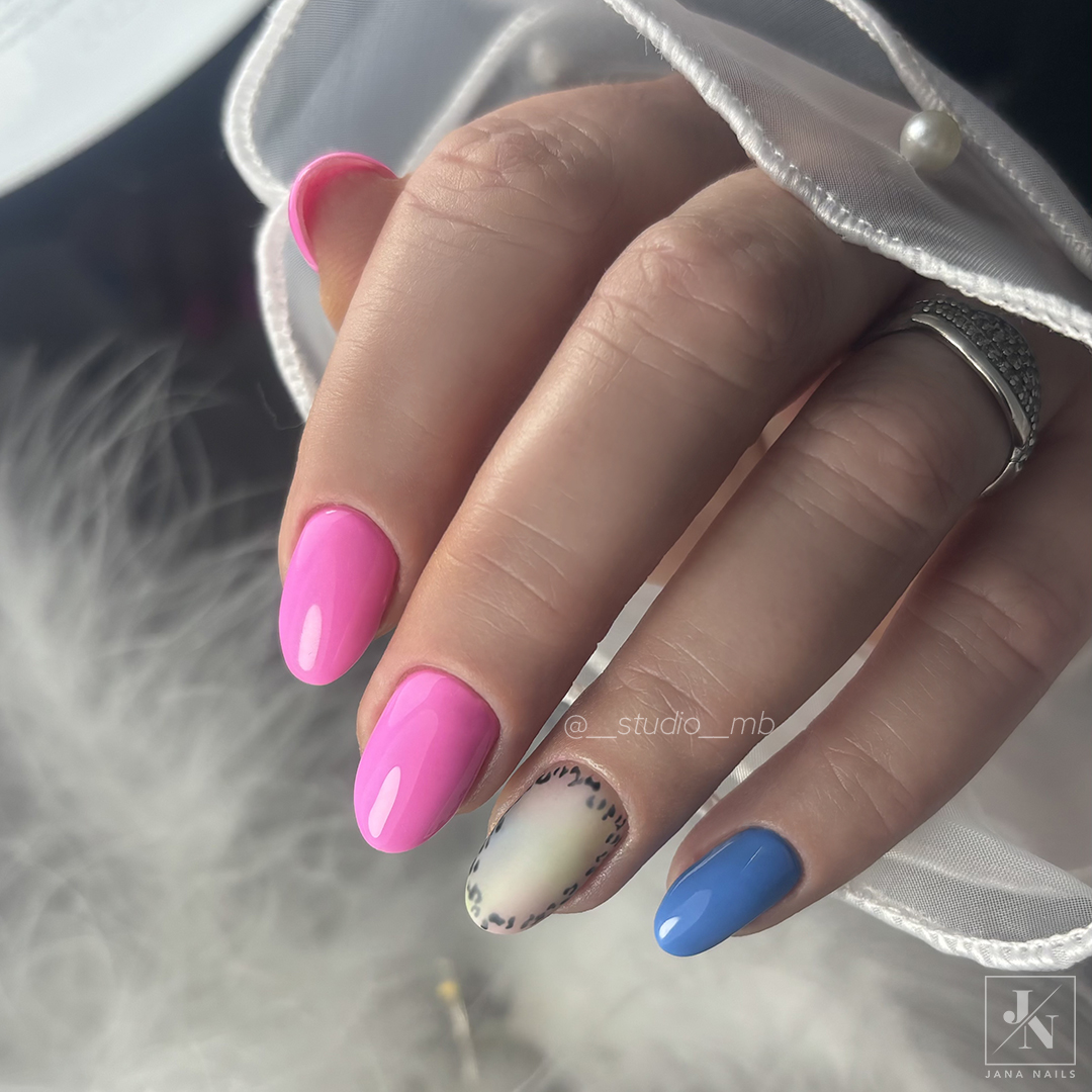 Bojana Matesic Duragel 1 2 Glacial 304 Pink pass GIB bluelicious Blitz IG_3631